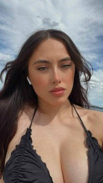 Sabrinarendall, 22, Italy
