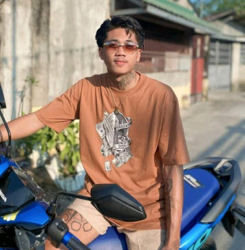 Zoren Batac, 18, Philippines