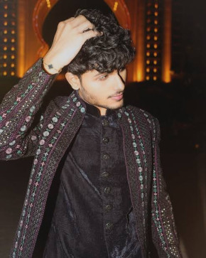 Rishh, 21, India
