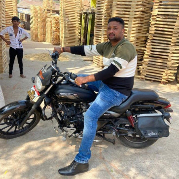 Mehul, 38, India
