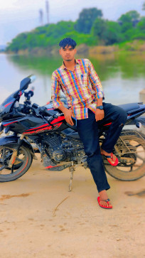 Lucky, 19, India