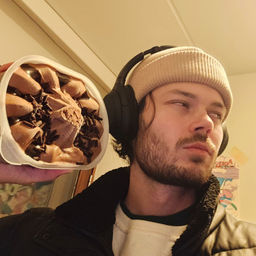 Marty, 22, Finland