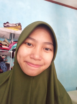 Salsabila Rahmadina, 18, Indonesia