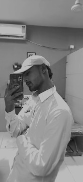 Siota, 23, India