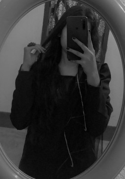 Steffi, 22, India