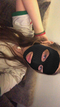 Dina, 18, Algeria
