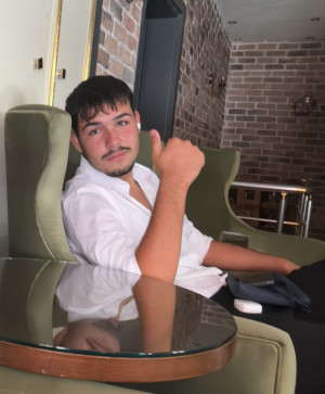 Luisosvaldo Carusovi, 18, Italy