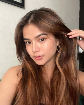 Apple Ladna, 27, Philippines