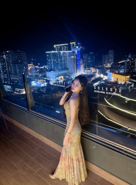 Tina, 35, United Kingdom