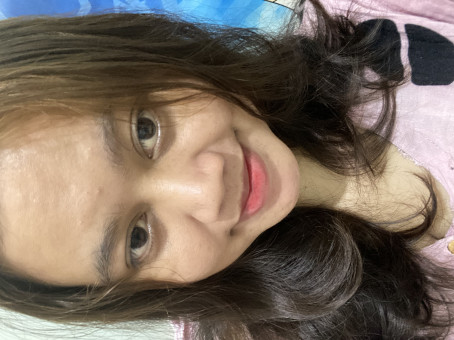 Devi, 28, Indonesia