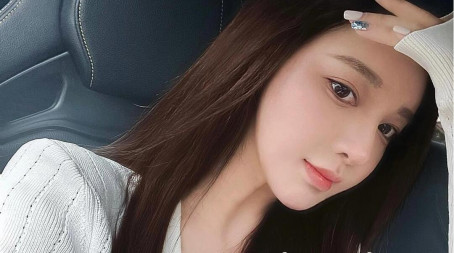 Ms Zoe, 39, United States