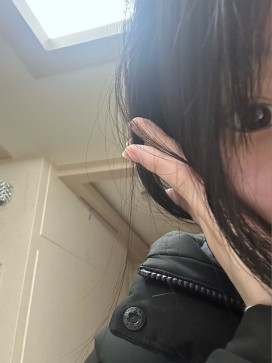 Christine Lupez, 18, Philippines