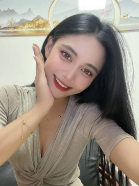 Ella Chen, 34, United States