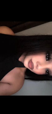 Laura, 30, United States
