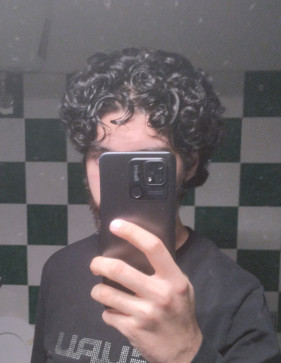 Vadim Dracula, 18, Italy