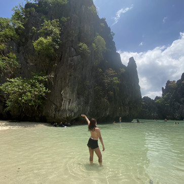 Lyn, 25, Philippines