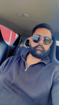 Nish, 25, Mauritius