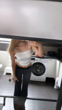 Drea, 18, Canada