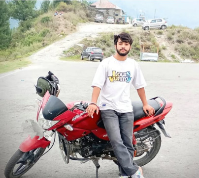 Arun, 27, India