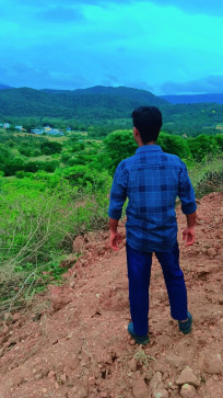 Khan, 20, India