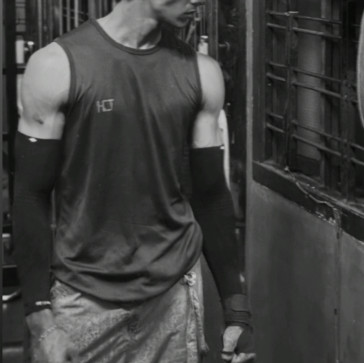 Alphyee, 20, India