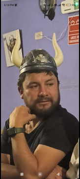 Luis Padilla, 38, Peru