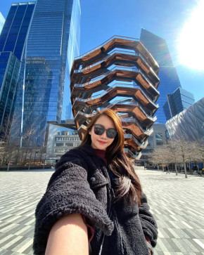 Zoemiller, 28, United Kingdom