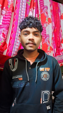 Arshu 0000, 18, India