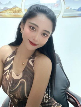 Ella Chen, 34, United States