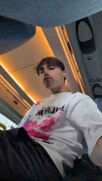 JORDAN, 20, Germany