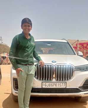 Divy, 19, India