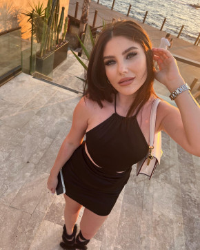 Ella, 38, United States