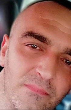 L L, 34, Germany