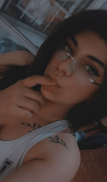 Aurora, 22, Mexico