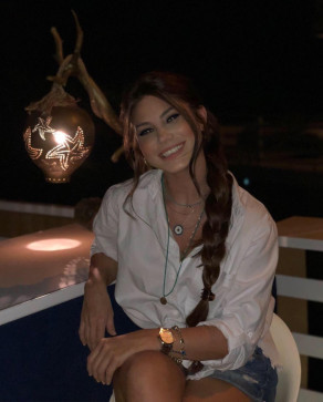 Olivia, 39, United States