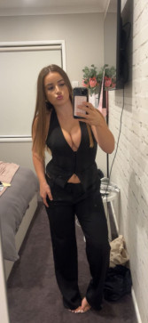 Lauren Farah, 18, Australia