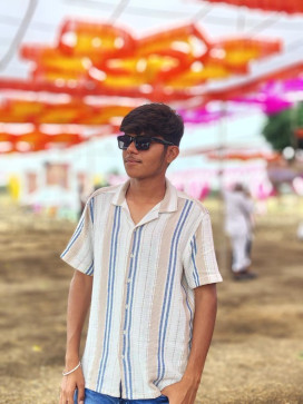 Omd, 19, India