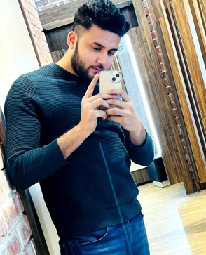 Mayank, 25, India