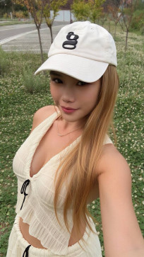 Grace, 33, United Kingdom