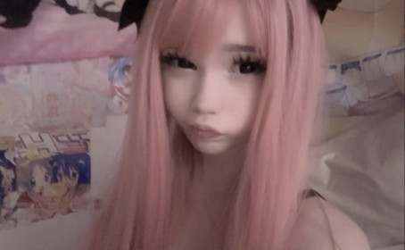 Lia 3, 18, United States