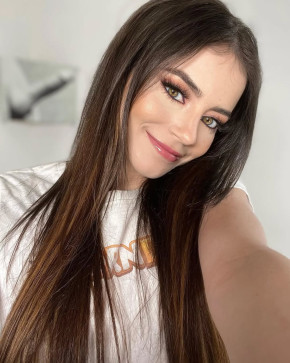 Angela, 18, United States