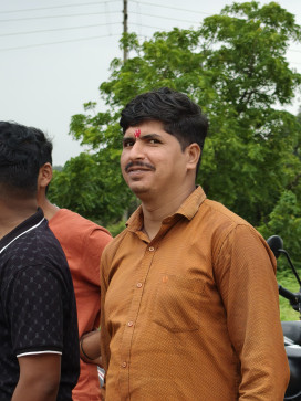 GANESH ANARASE, 33, India
