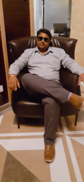 Sam Kr, 25, India