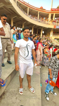 Pratham Bhalla, 21, India