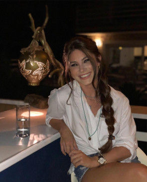 Olivia, 39, United States