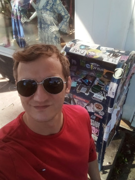 Prof, 40, United States