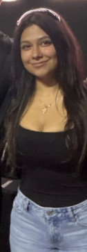 Emma, 18, United States