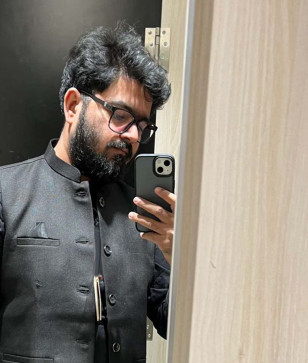 Who, 38, India