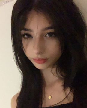 Williow, 19, United Kingdom