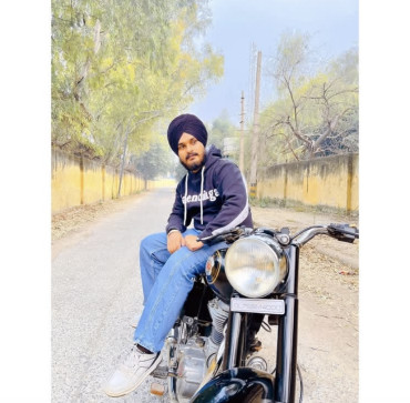 Kawaljeet, 22, India